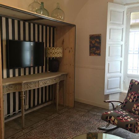 Apartamentos Tukasa Vintage Caces Esterno foto